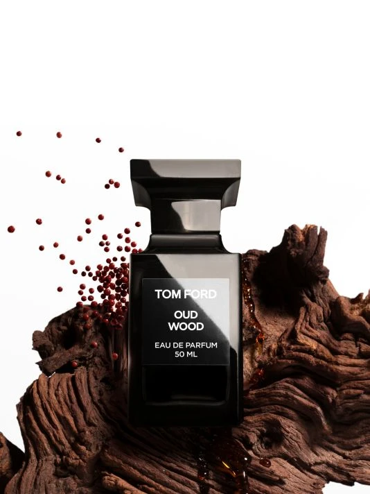 Tom Ford Oud Wood All-Over Body Spray For Men 2 Tom Ford Oud Wood All-Over Body Spray For Men - Image 2